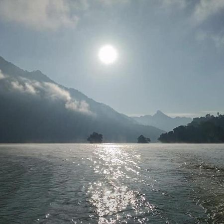 Thai Binh Hotel Ba Be Bagian luar foto